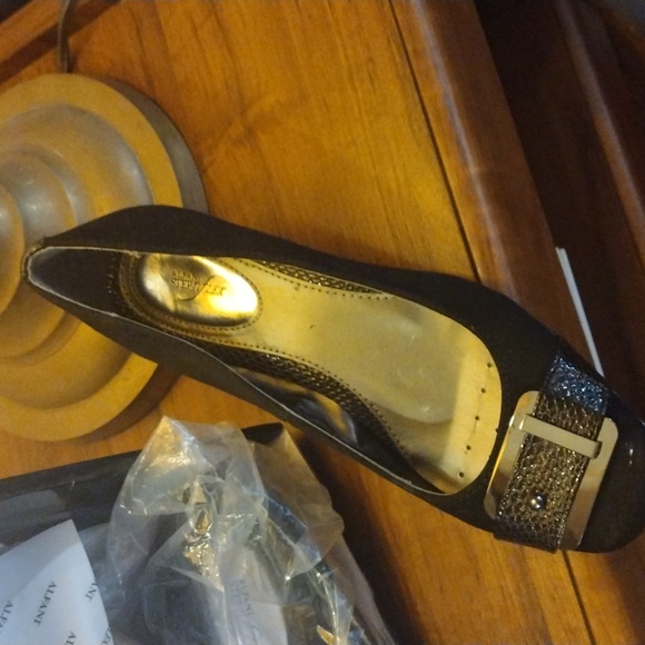 Brand New Alfani Slip-ons SZ 7M - Picture 2 of 7